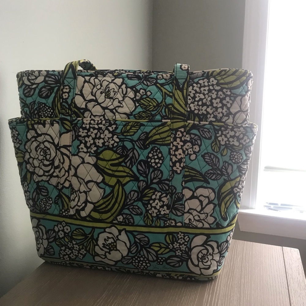 Large Vera Bradley tote